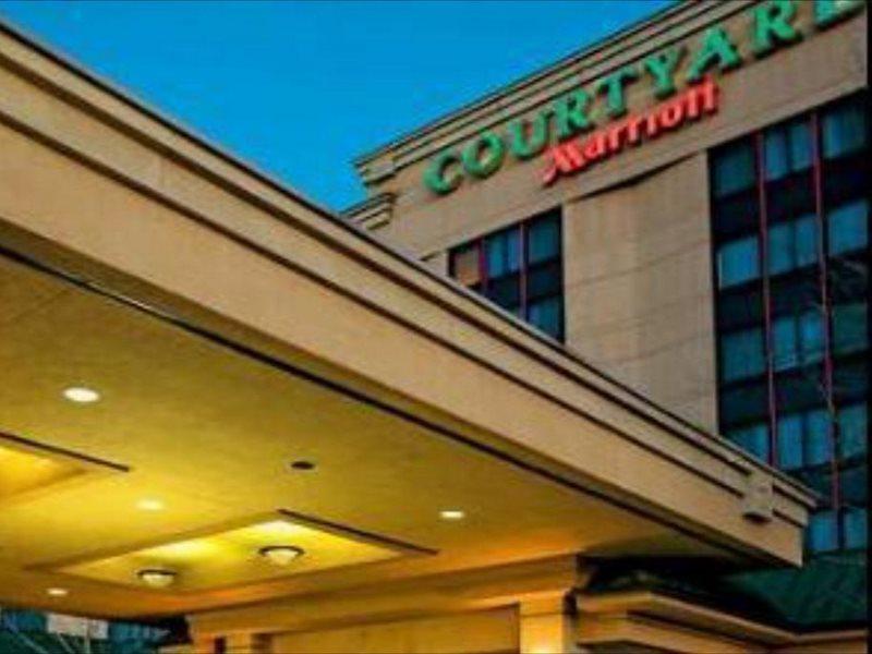 Courtyard By Marriott New York Laguardia Airport Hotell Eksteriør bilde