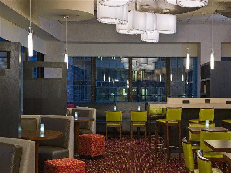 Courtyard By Marriott New York Laguardia Airport Hotell Eksteriør bilde